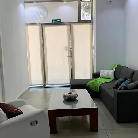 Apartamento Nuevo Con El Mar A Sus Pies. *